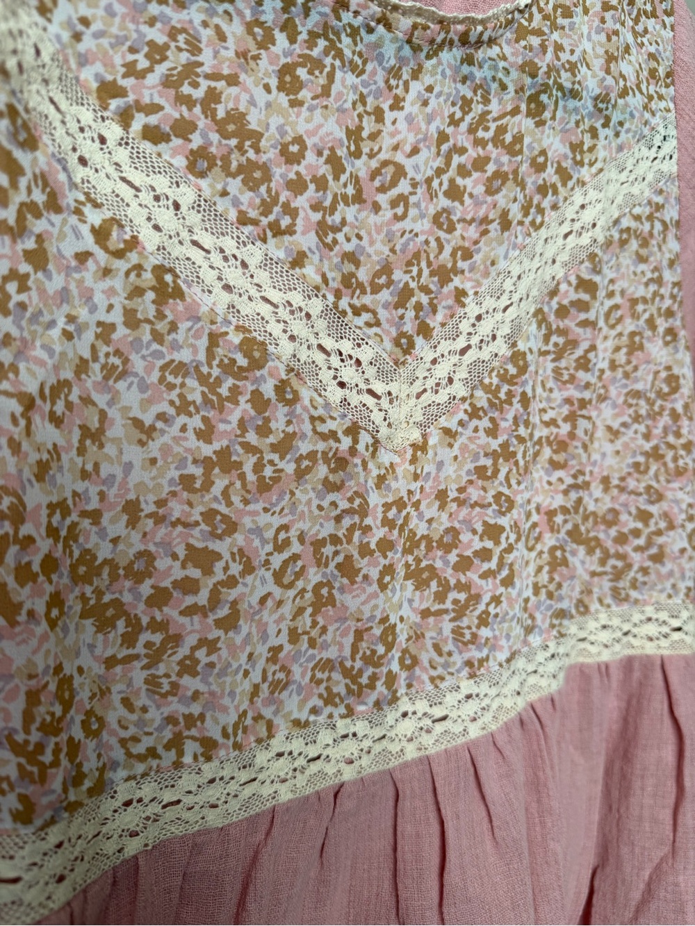 Umgee Rose Pink Floral Lace Yoke Flutter Sleeve Peplum Top - Picture 4 of 6
